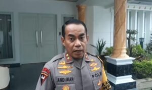 Kapolda Sulsel Perintakan 3 Kapolres Bantu Korban Longsor di Bonglo Bastem Utara