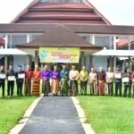 Peringati Hardiknas 2024, Kapolres Lutra Serahkan 200 Paket Perlengkapan Sekolah di Tiga Kecamatan