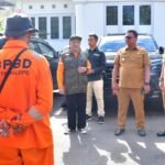 Pj Wali Kota Palopo Lepas Tim Relawan untuk Bantu Korban Banjir Bandang dan Longsor Luwu