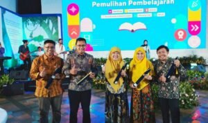 UNCP Palopo Terima Penghargaan Mitra Literasi Numerasi dari Kemendikbudristek