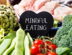 Tren Mindful Eating Membantu Generasi Muda Menjaga Pola Makan Sehat